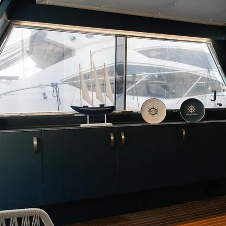 Canaima - Boutique Yacht Birgu